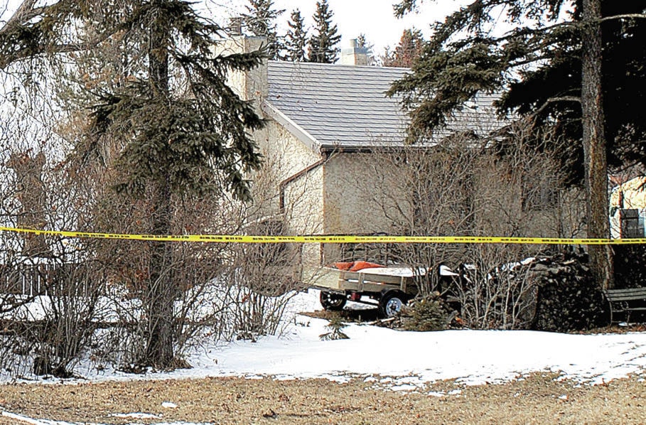 15169308_web1_lj_RCMPStettlerDeath-house