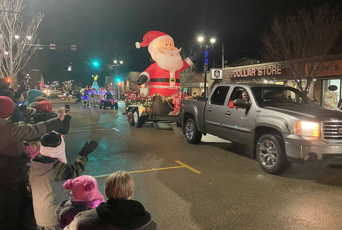 10th annual Santa Claus Parade brings christmas joy to the streets of Wetaskiwin Wetaskiwin News
