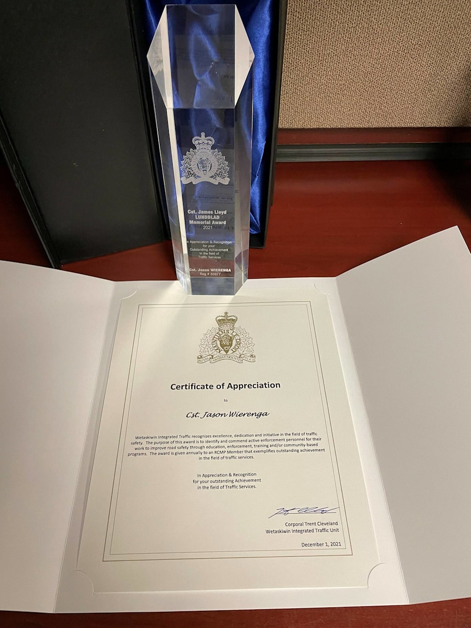 27536965_web1_211223-WPF-RCMP-award_2