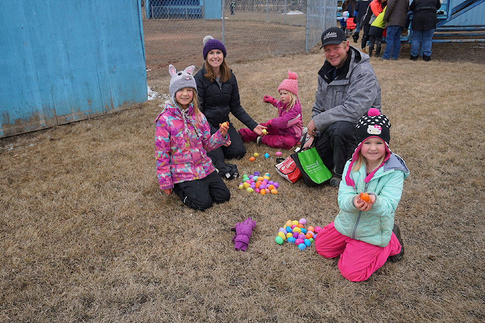 Community members gathered at the Mulhurst Bay Community Centre April 16, 2022 for an Easter egg hunt and other family fun activities to celebrate the Easter holiday. (Shaela Dansereau/ Pipestone Flyer)