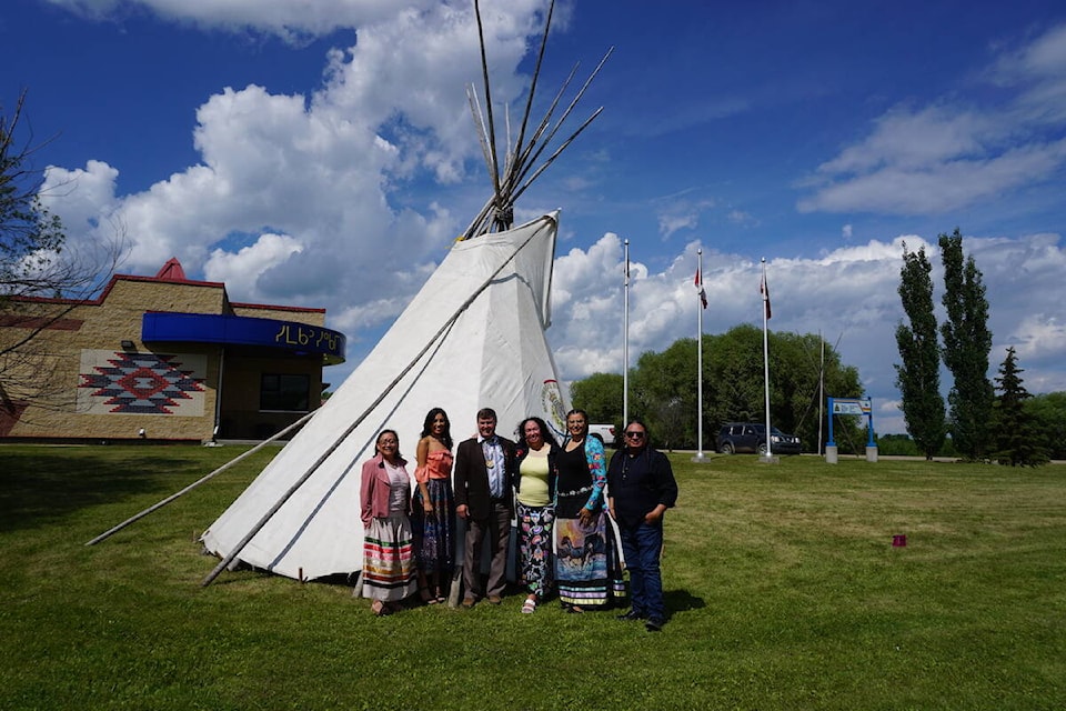 29572010_web1_220630-WPF-tipivillage-ponokastampede_1