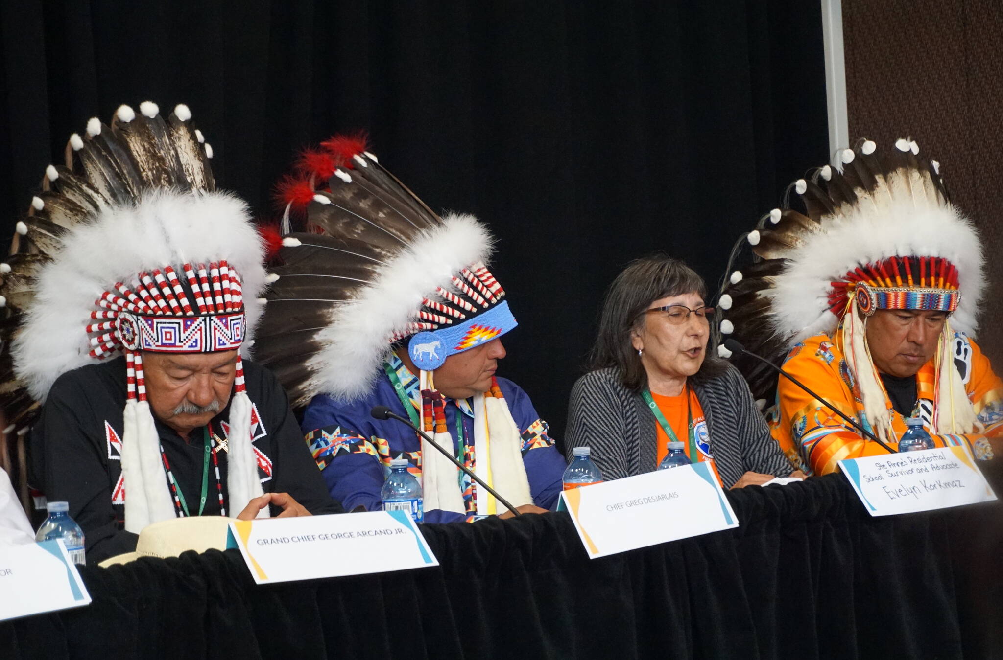 29886183_web1_220726-WPF-maskwacis-popeapology-pressconference_3