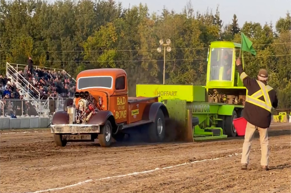33710727_web1_230907-WPF-Tractor-pull-photos_2