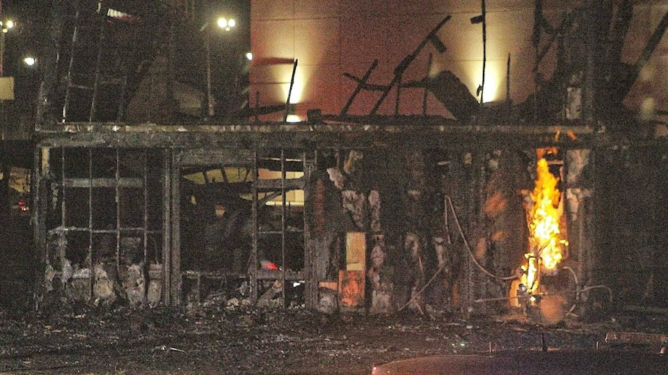 34598022_web1_231121-WPF-Wetaskiwin-Fires-_1