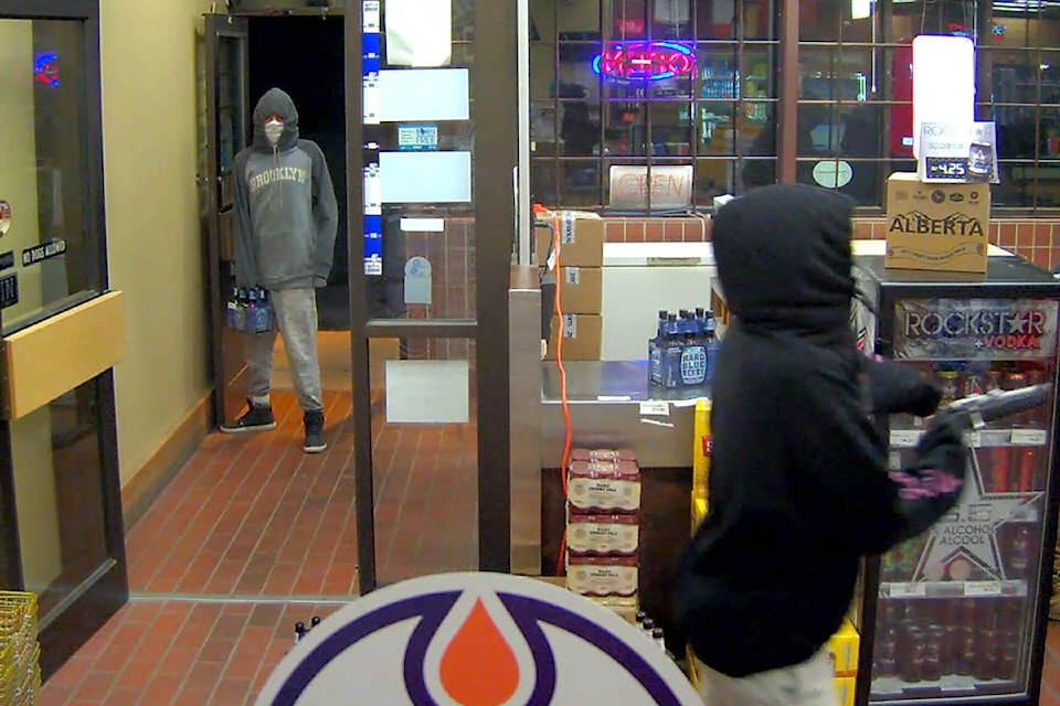 9165388_web1_171101-PON-armed-robbery_1