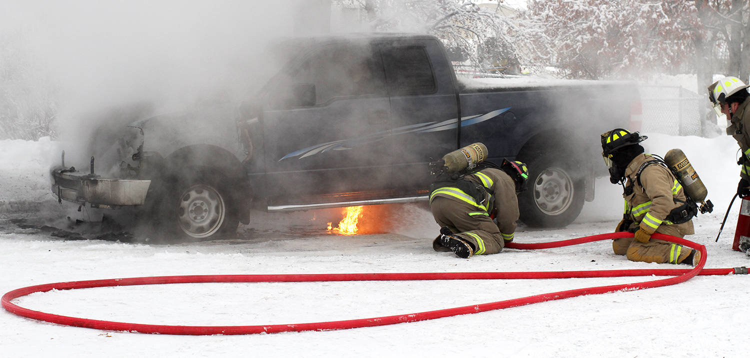 10630478_web1_180221-PON-truck-fire_4