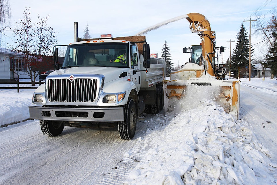 11020933_web1_180321-PON-snow-clearing_1