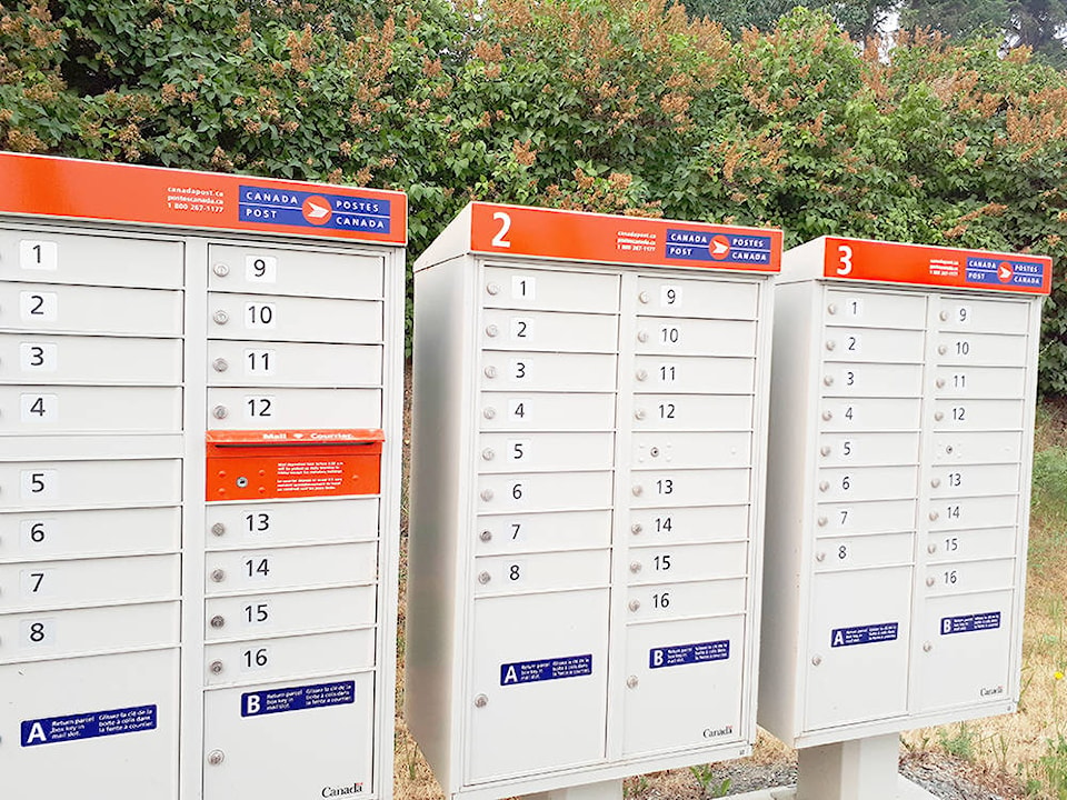 11478705_web1_Canadapostboxes