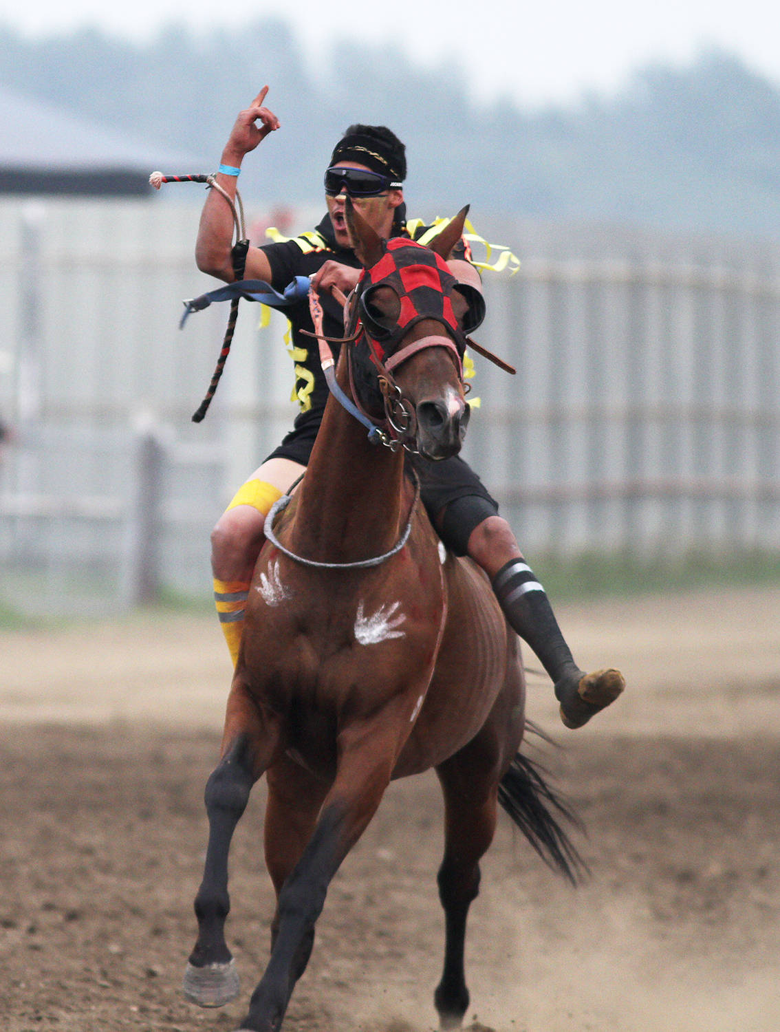 13288231_web1_180829-BAS-indian-horse-races_3