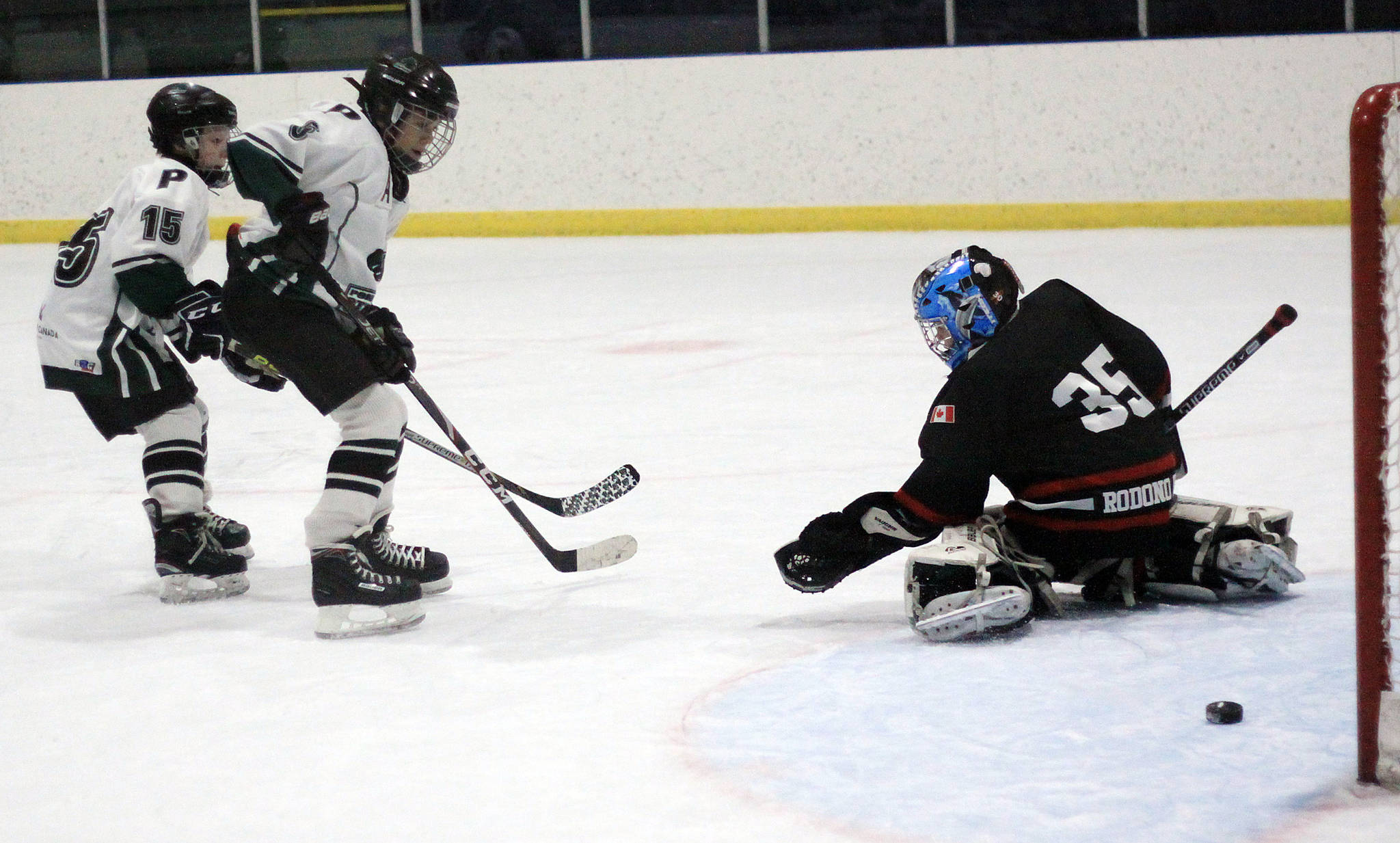 20264915_web1_200129-PON-PeeweeHockey_3