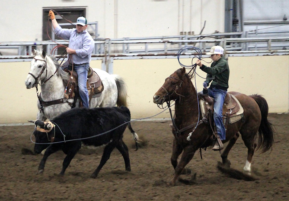 20264953_web1_200129-PON-TeamRoping_2