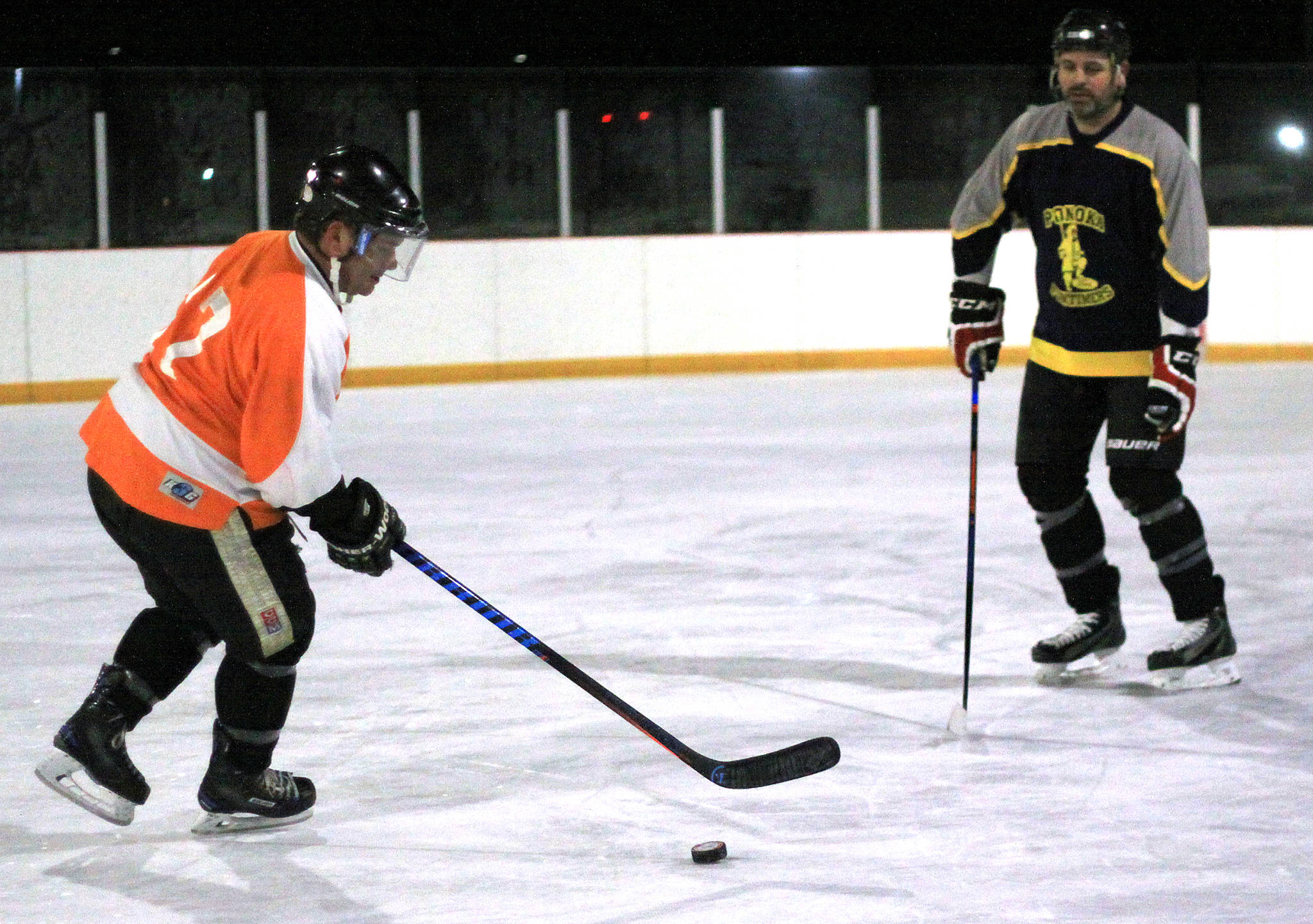 20417243_web1_200212-PON-24hrHockey_3