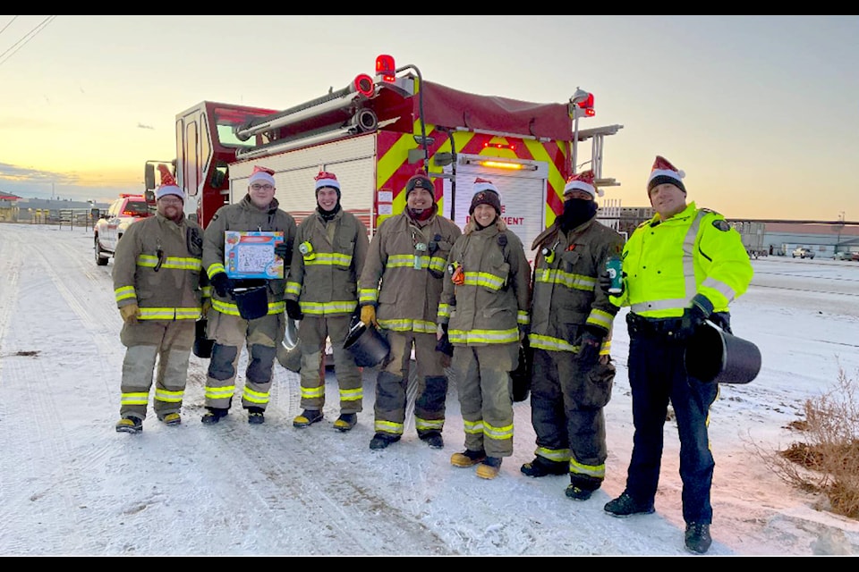 Sleigh Run: Ponoka Secondary Campus (PSC), the coordinating body for the annual Santa’s Anonymous program in Ponoka, held their first annual ‘Sleigh Run’ food and gift drive on Dec. 2, with the help of members of Ponoka County Fire Services. A total of $924 was raised that evening, along with many food and gift donations. Approximately 140 Christmas food and gift hampers were delivered on Dec. 15. This year is PSC’s 40th year of coordination Santa’s Anonymous. (Facebook photo)