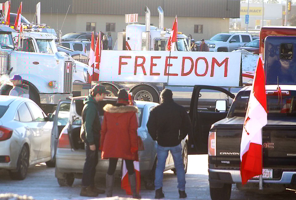 27969647_web1_220202-PON-Convoy-to-Edmonton_2