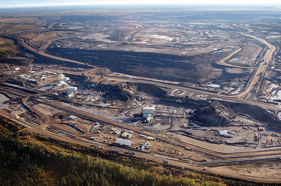 29483773_web1_Oilsands