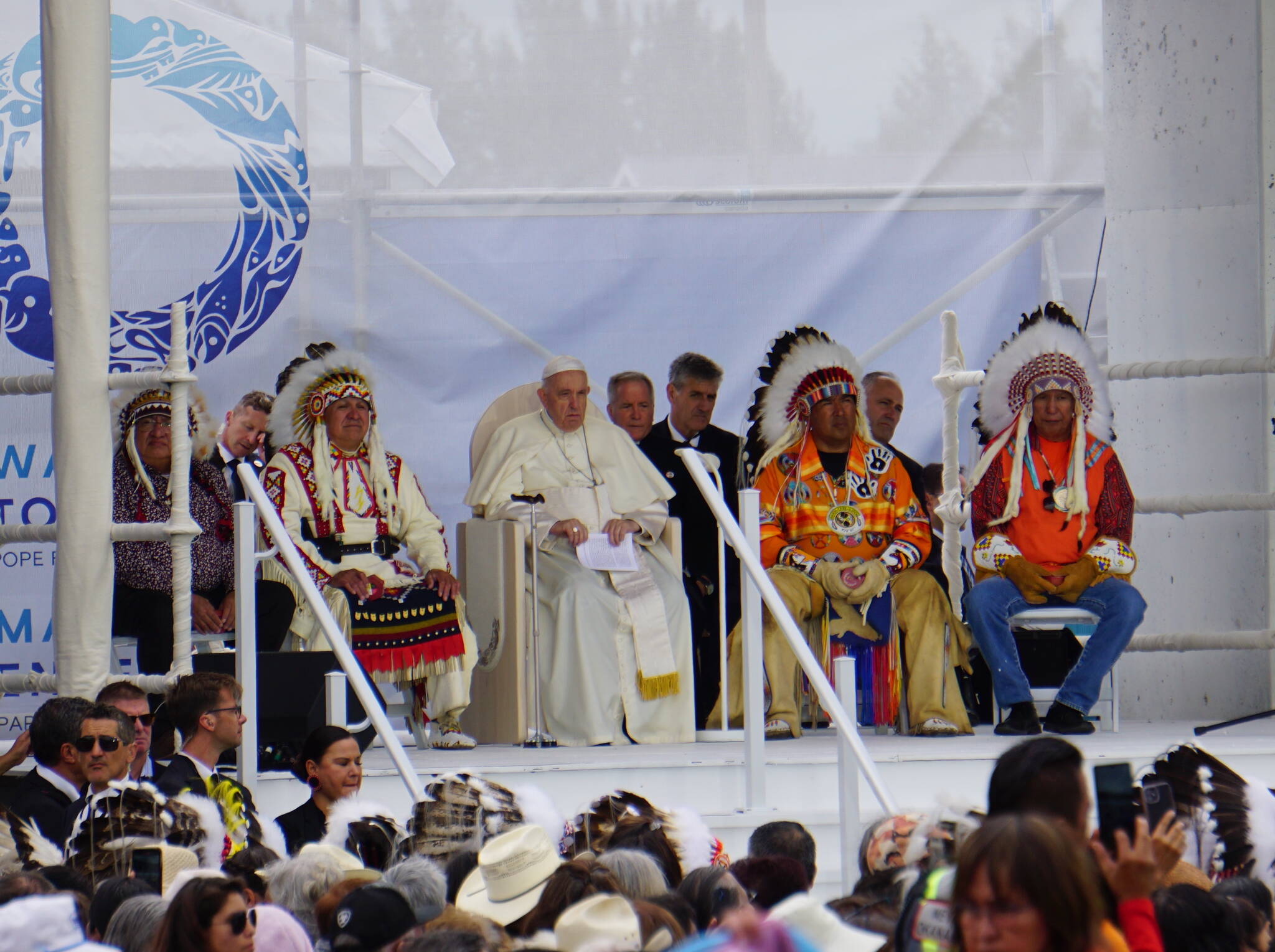 29886183_web1_220726-WPF-maskwacis-popeapology-pressconferences_1