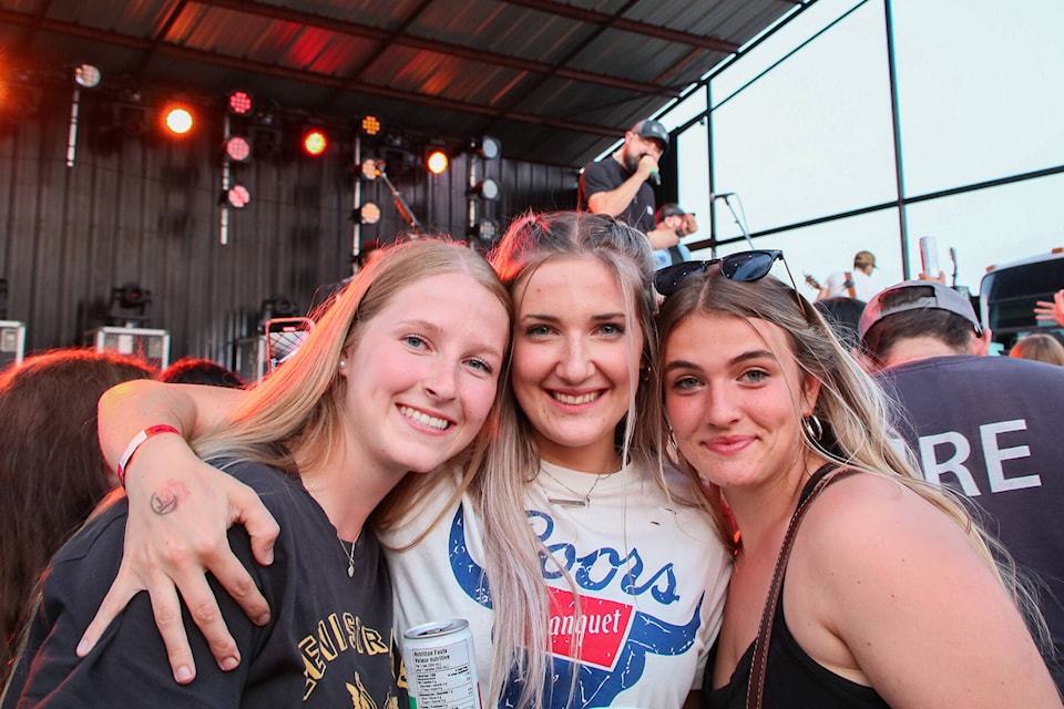 Fans taking in a concert at the 2022 Ponoka Stampede. (File photo/Janaia Hutzal for Ponoka News)