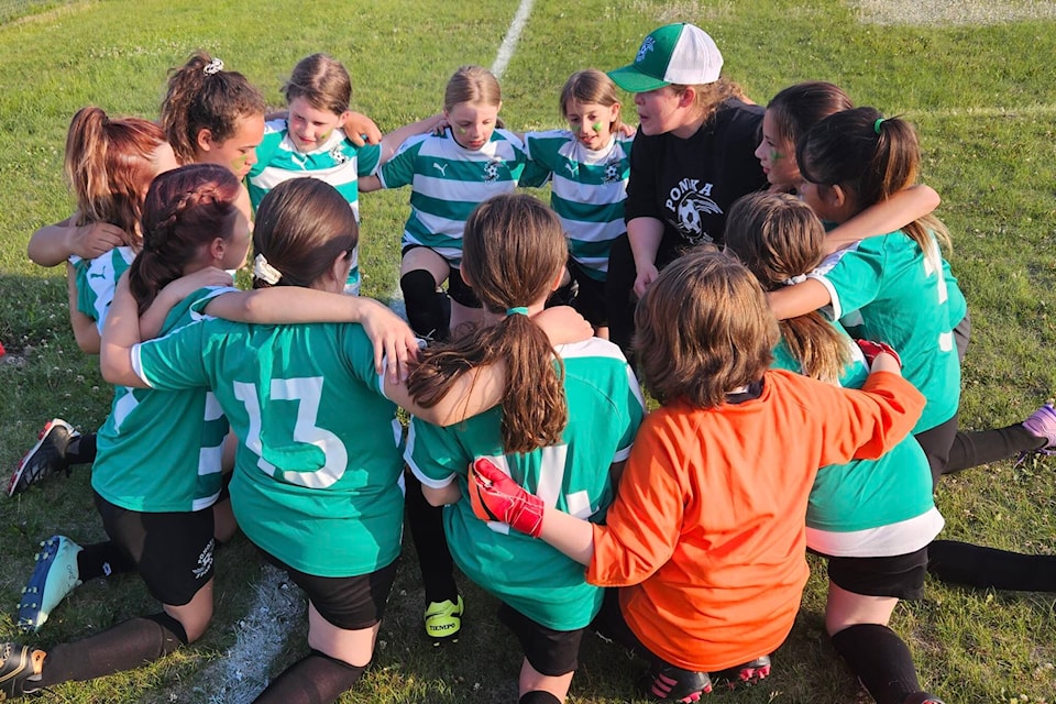 The Ponoka Storm U11 Girls in a pregame huddle before facing off against Stettler in the provincial qualifier tournament held in Ponoka this past weekend. The girls came out with two losses and one win at the end of three hard-fought games. (Photos by Kyle Jeffrey)