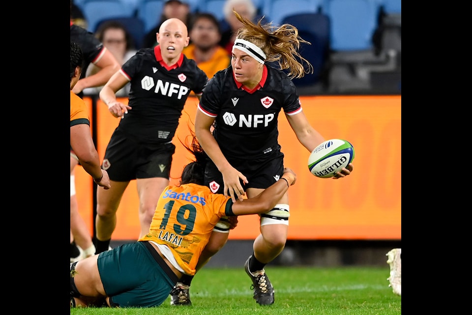 Courtney O'Donnell show them how it's done during the 2024 PAC4 international women's rugby match between the Australia Wallaroos and Canada at the Allianz Stadium in Sydney last year.
(Gregg Porteous/ lintottphoto.co.nz photo)