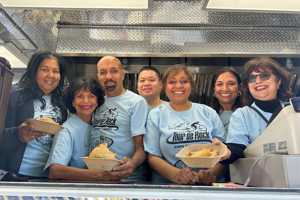 Kuku's on the Run serves up samosas, butter chicken and more for a good cause.