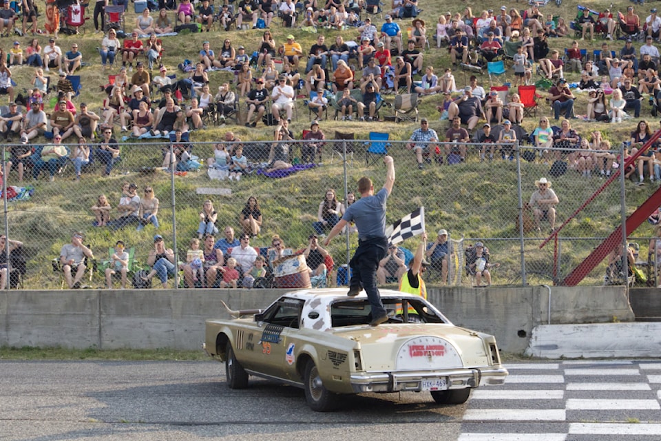 A racer performs for the crowd.