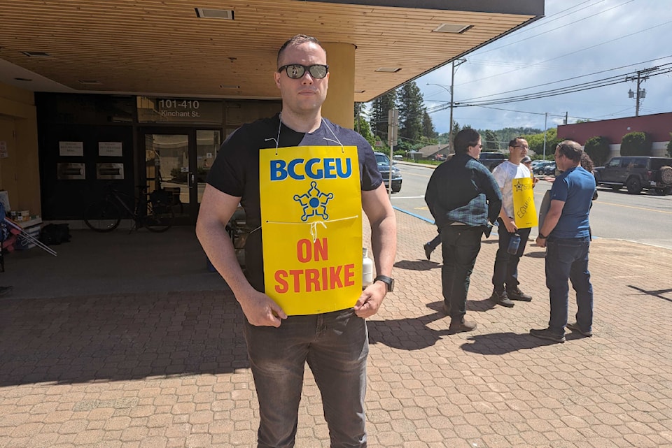 240620-qco-bcgeu-crd-strike