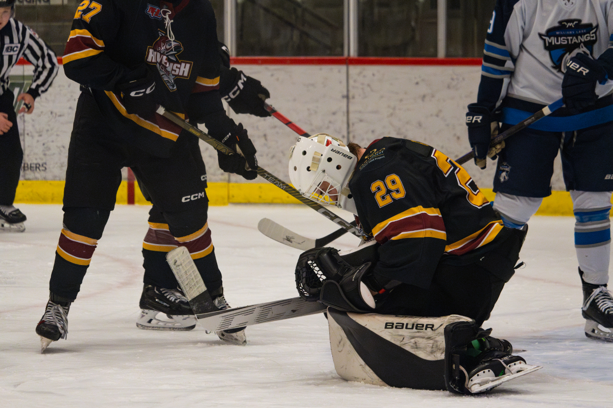 Kyan Gray makes one of many saves
