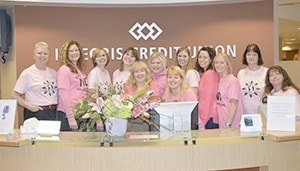 28947quesnelCreditUNION-pinkshirtday