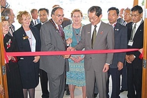 56811quesnelShiraoiopening2004