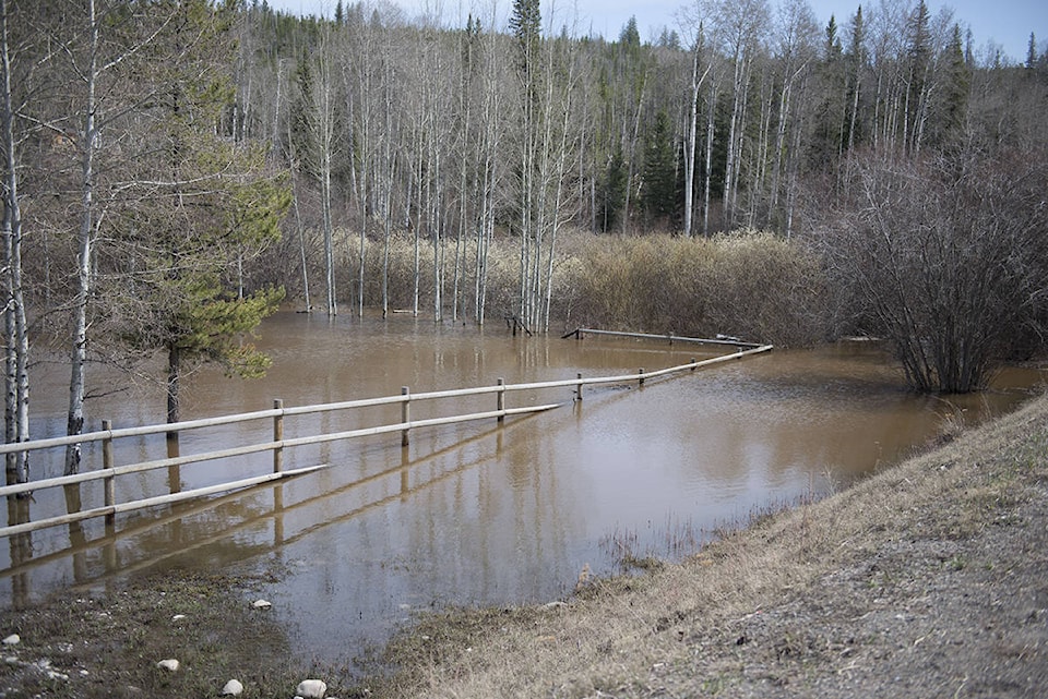 11766385_web1_180509-QCO-flood-update-may04_1