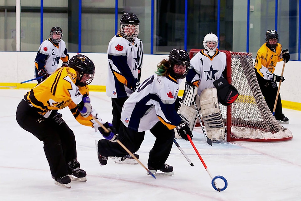 13237620_web1_180822-QCO-ringette