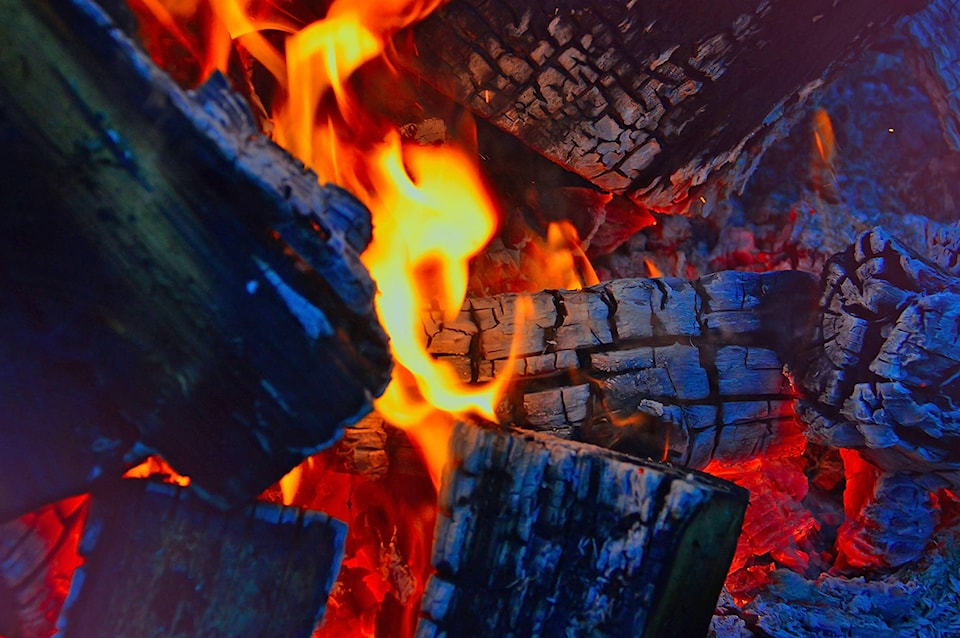 13384904_web1_gr-pwn-campfire