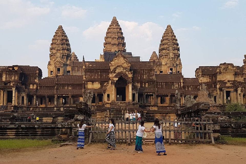15538601_web1_190220-QCOEnglands-in-AngkorWat
