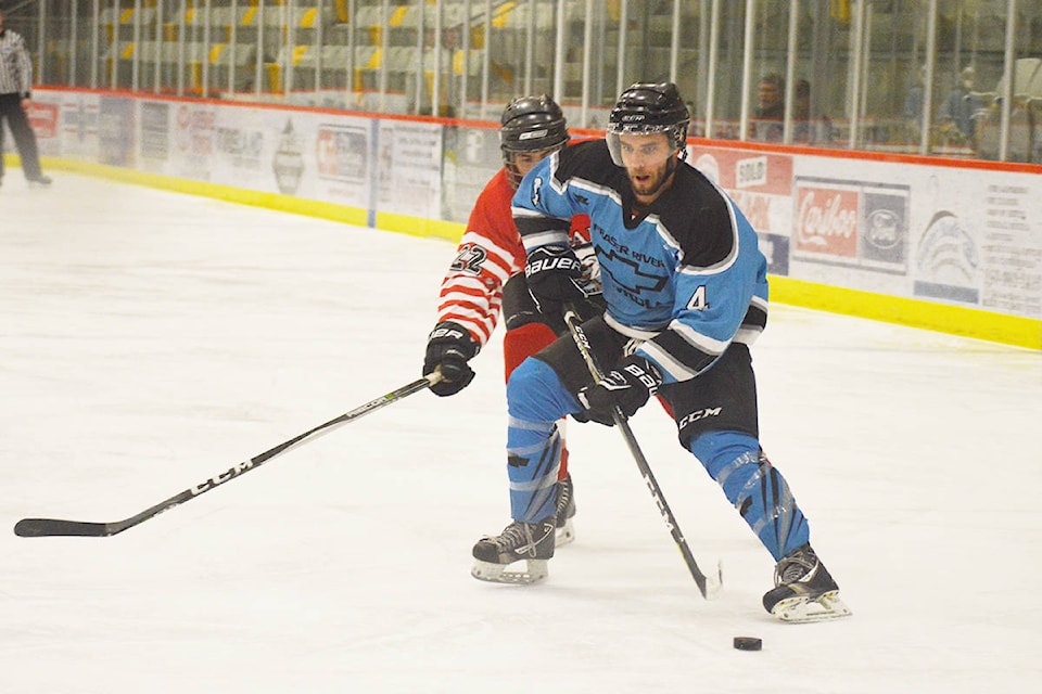 Fraser River’s Levon “Young Gun” Johnson cuts to the net. Ronan O’Doherty photos