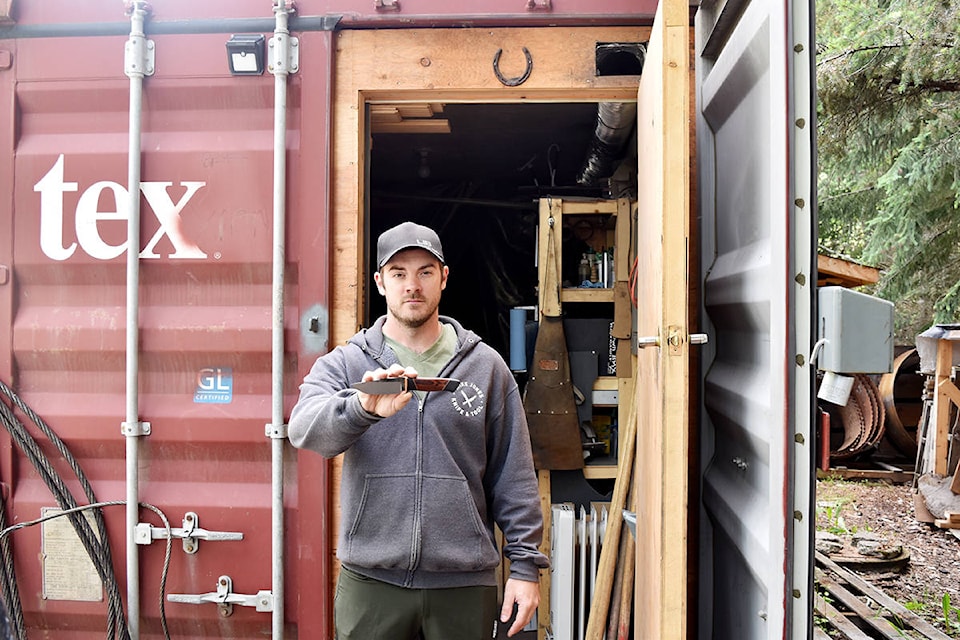 17260754_web1_190619-QCO-knifemaker-1