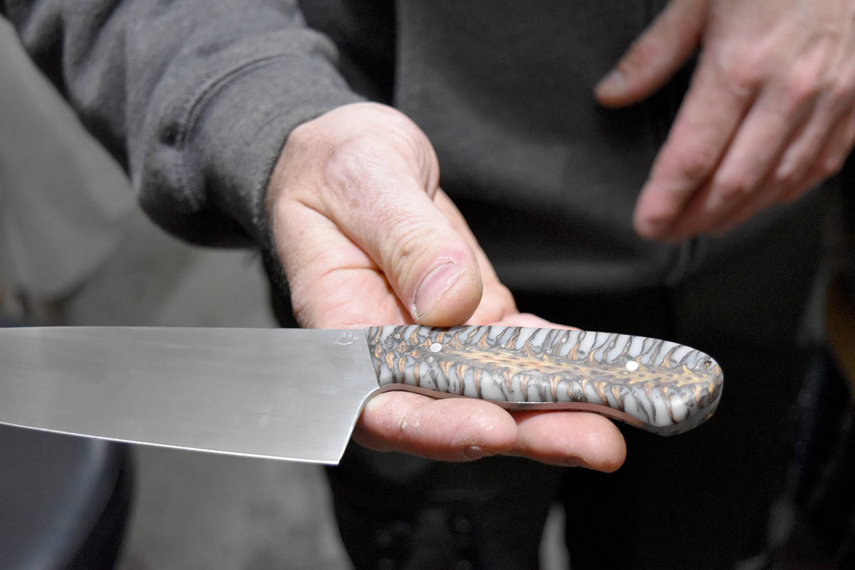 17260754_web1_190619-QCO-knifemaker-2