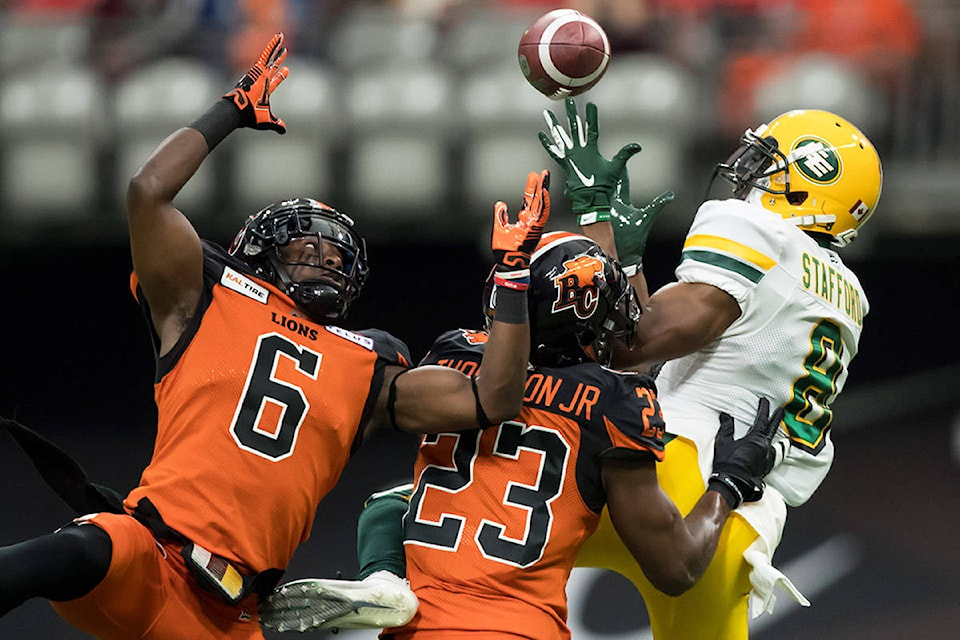 17676376_web1_190711-IFD-Lions-Esks