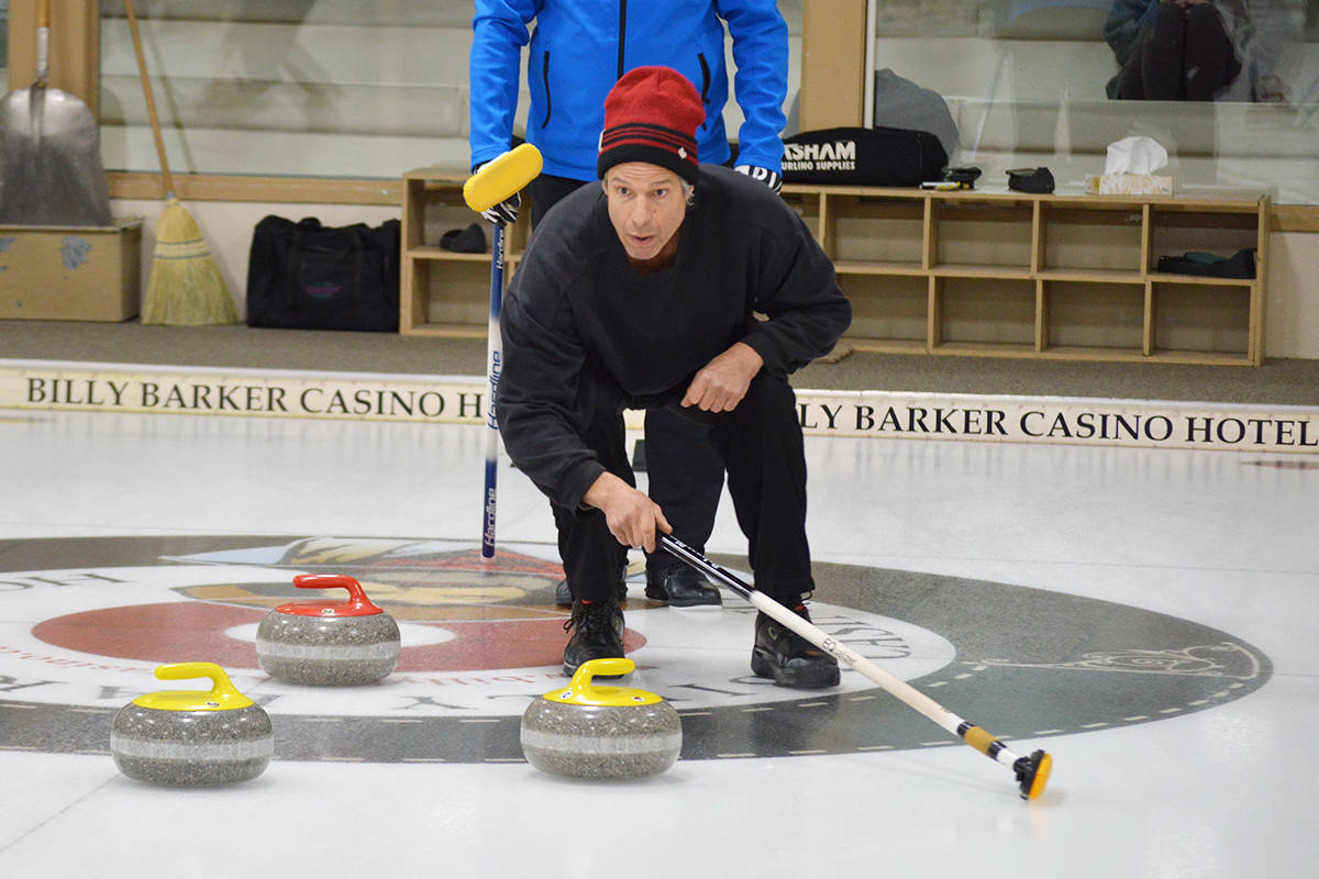 19539848_web1_191127-QCO-curling3