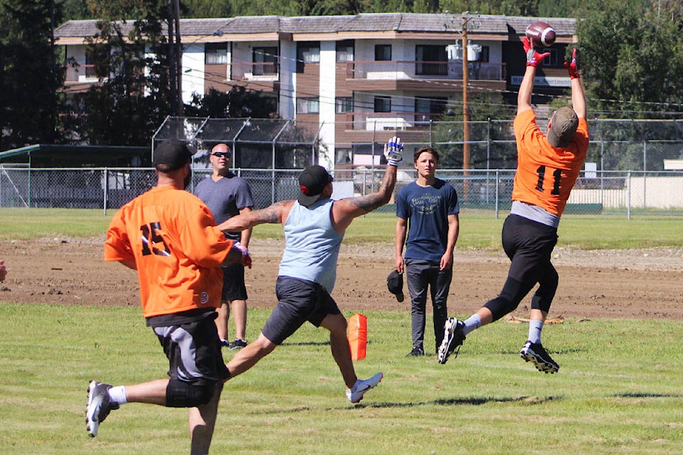 Bryce Faulconer catches a touchdown during the second quarter. (Cassidy Dankochik Photo - Quesnel Cariboo Observer)