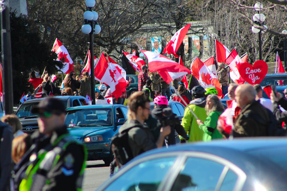 28519670_web1_220305-VNE-we-unify-rally-mandaterally_1