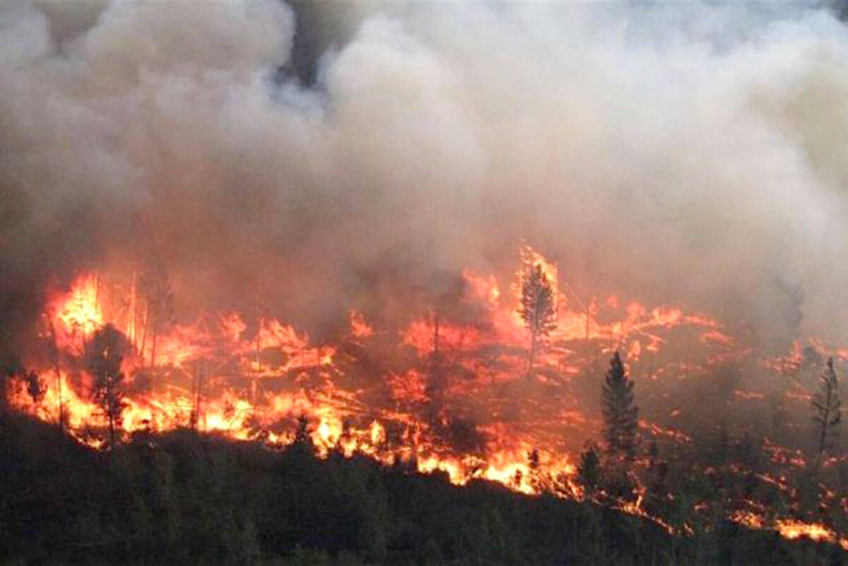 34049036_web1_170928-NTC-fire-bald-mtn-hwy20