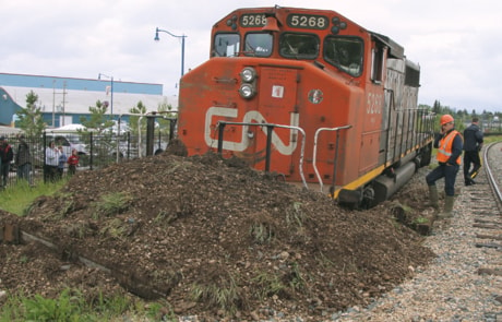 A01-Local-Train-Derails