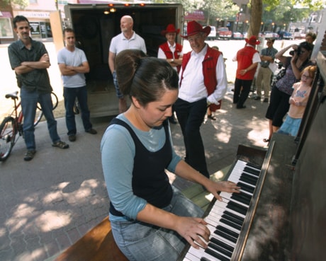 A02-Local-Ross-Street-Piano