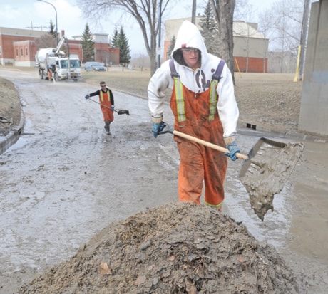 Flood Clean-up 130409jer