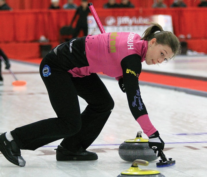 B01-Curling-Rebecca-Konschuh