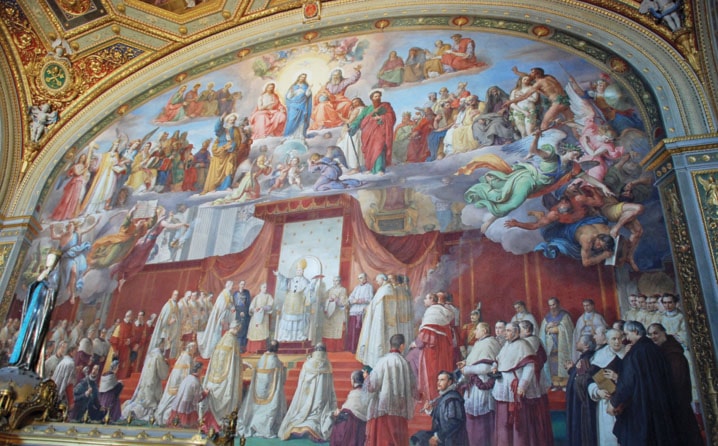 B01-Travel-Vatican-wall
