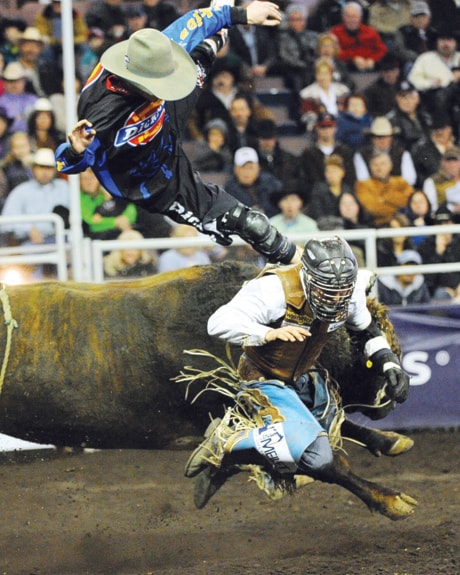 CANADIAN FINALS RODEO 20101113