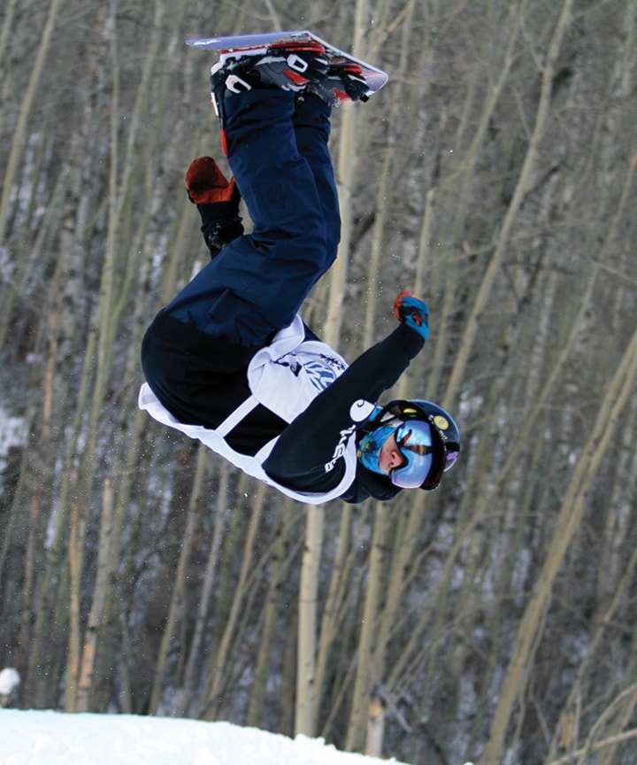 B04-Snowboarding-comp
