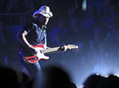 Brad-Paisley-jeff