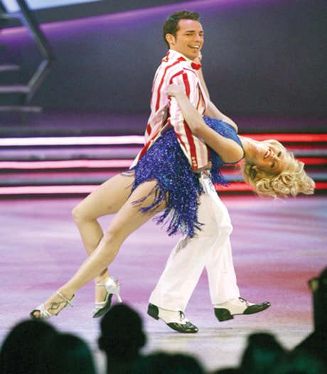 Tara-Jean Popowich and Everett Smithn perform the Quick Step